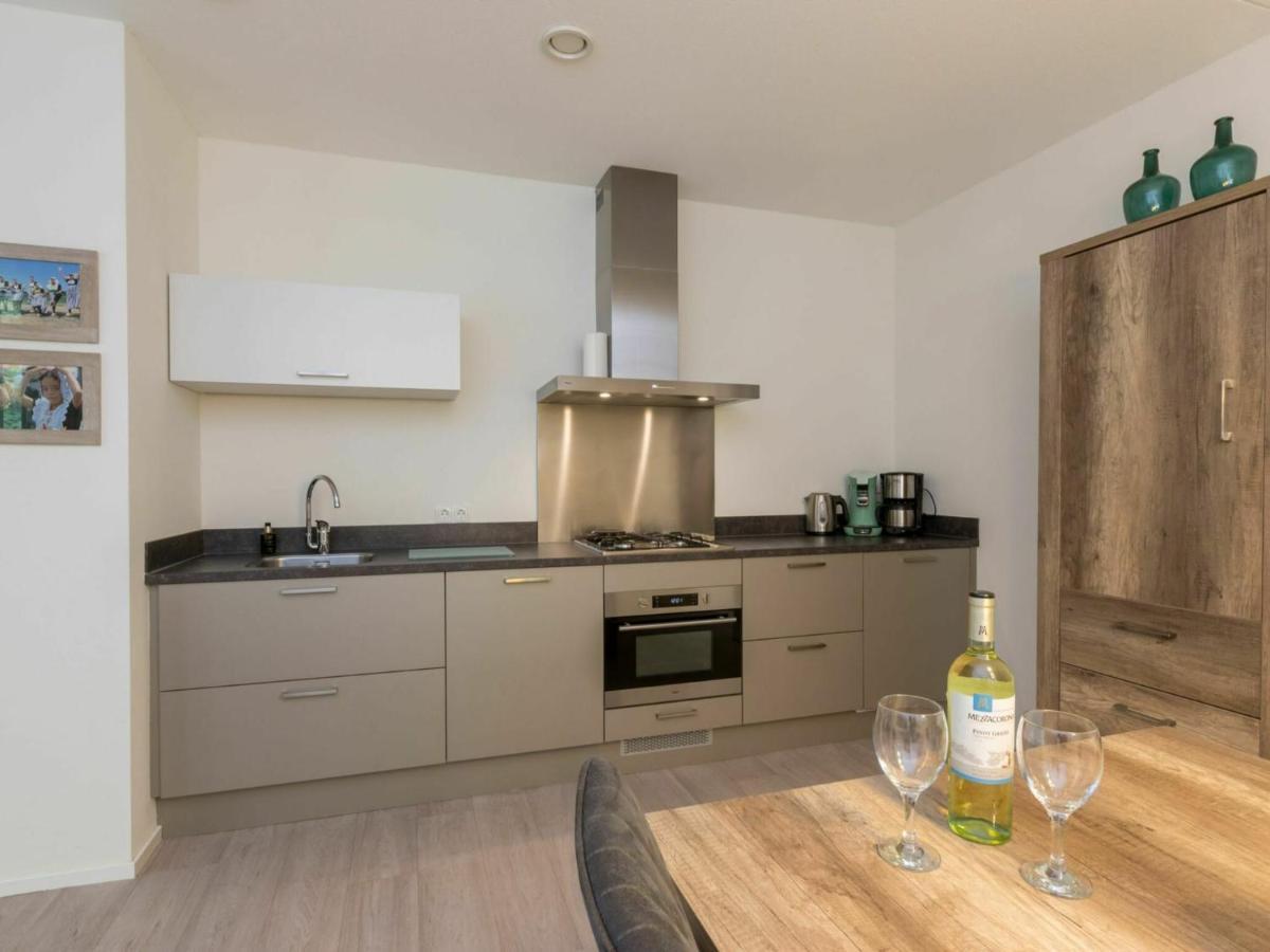 Luxurious Apartment In Koudekerke Near Beach Exteriör bild